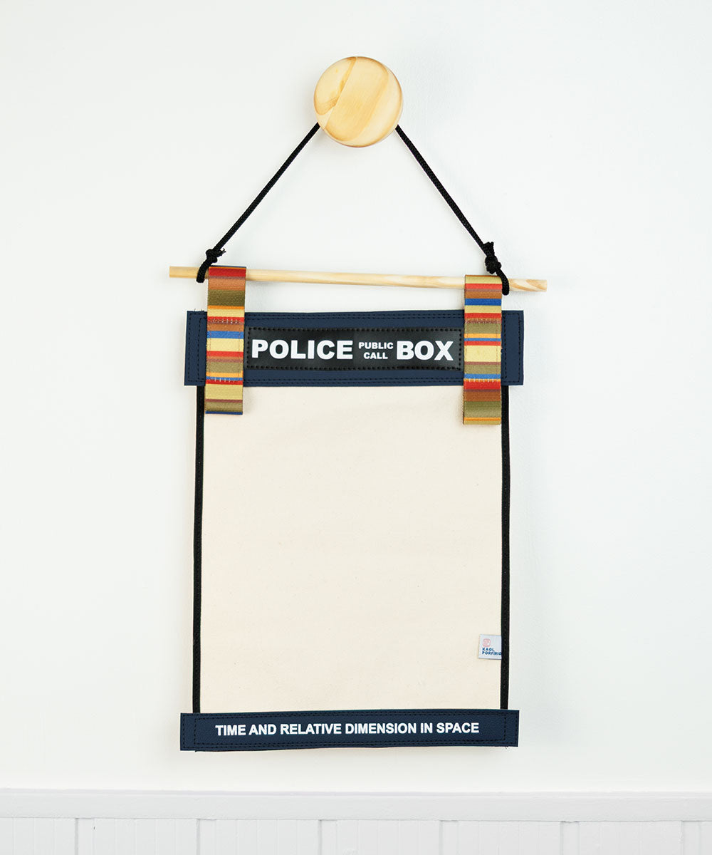 BANDEIRA PARA PINS - TARDIS